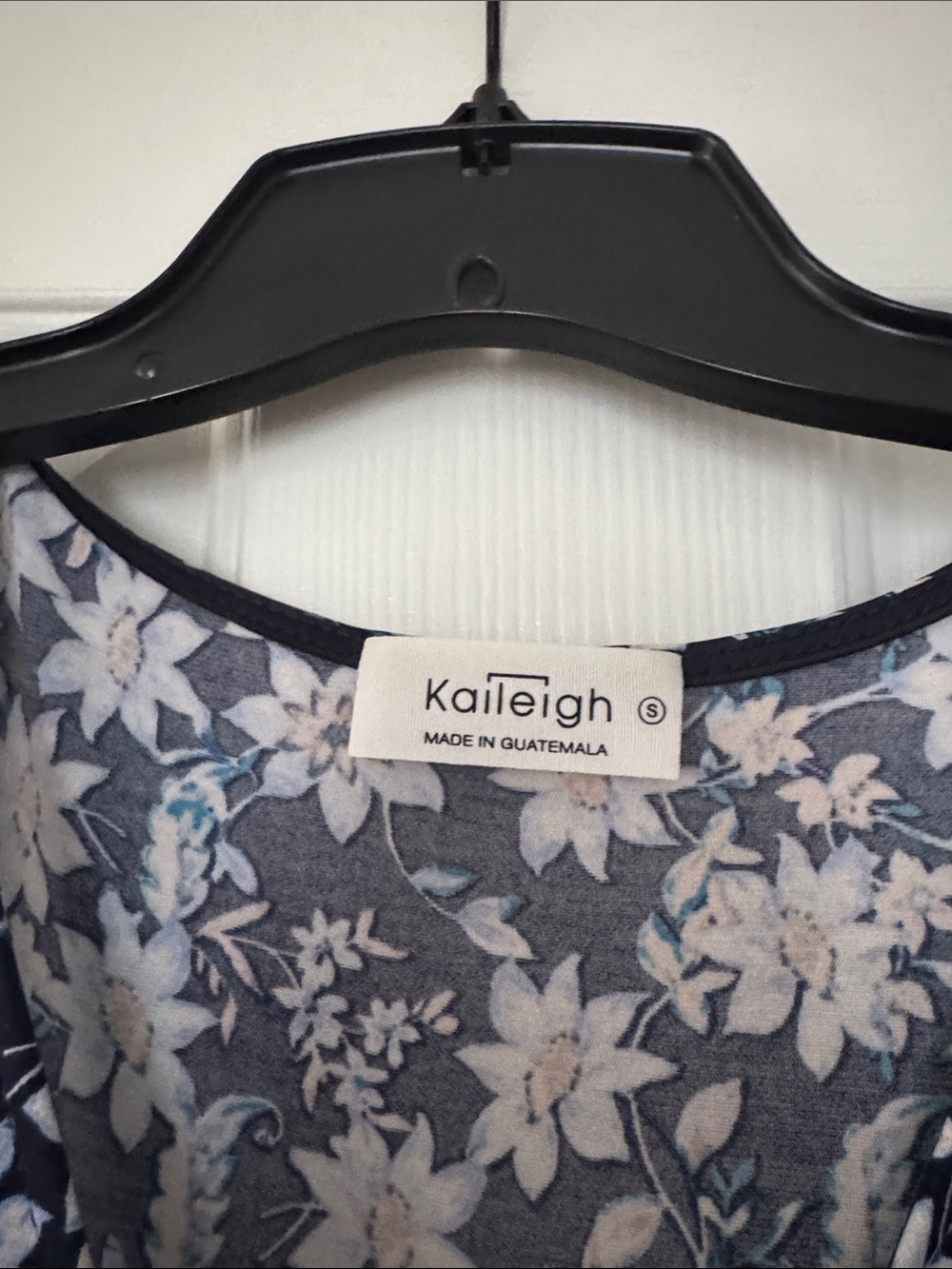Dress Subcategory Identification - Picture 3 of 5